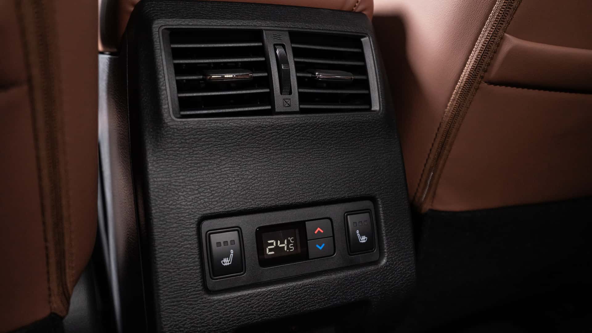 2025-mitsubishi-outlander-first-drive-review (12)