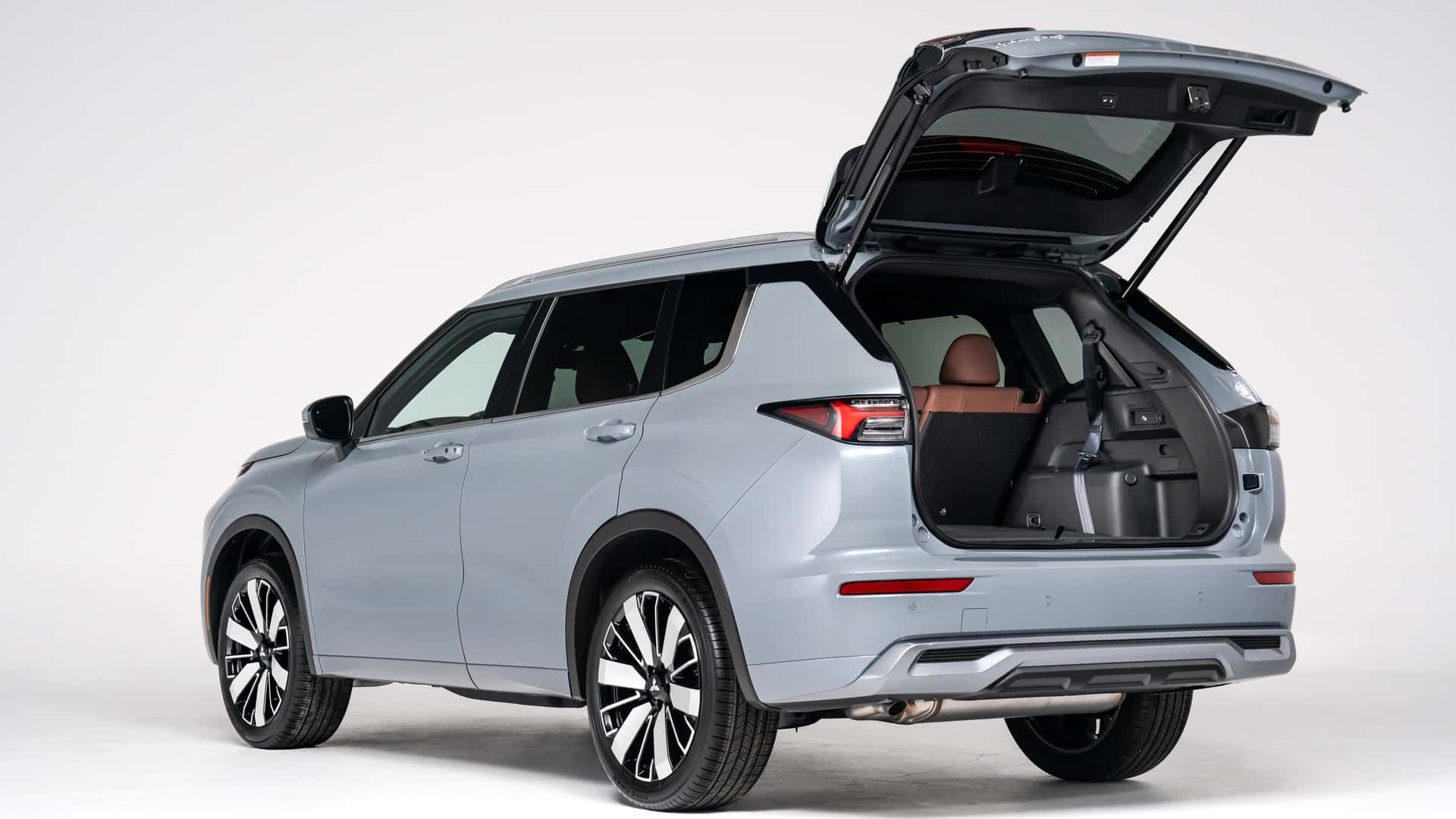 2025-mitsubishi-outlander-first-drive-review (9)