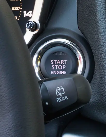 استارت دکمه‌ای 